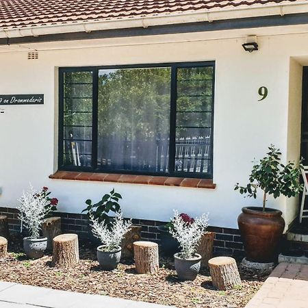 Hotel 9 On Drommedaris à Stellenbosch Extérieur photo