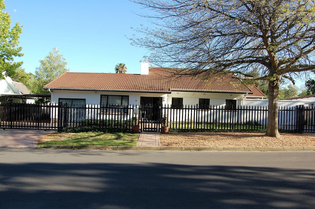 Hotel 9 On Drommedaris à Stellenbosch Extérieur photo